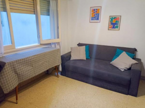 Depto. 4 personas, 2 ambientes. Microcentro Mar del Plata.